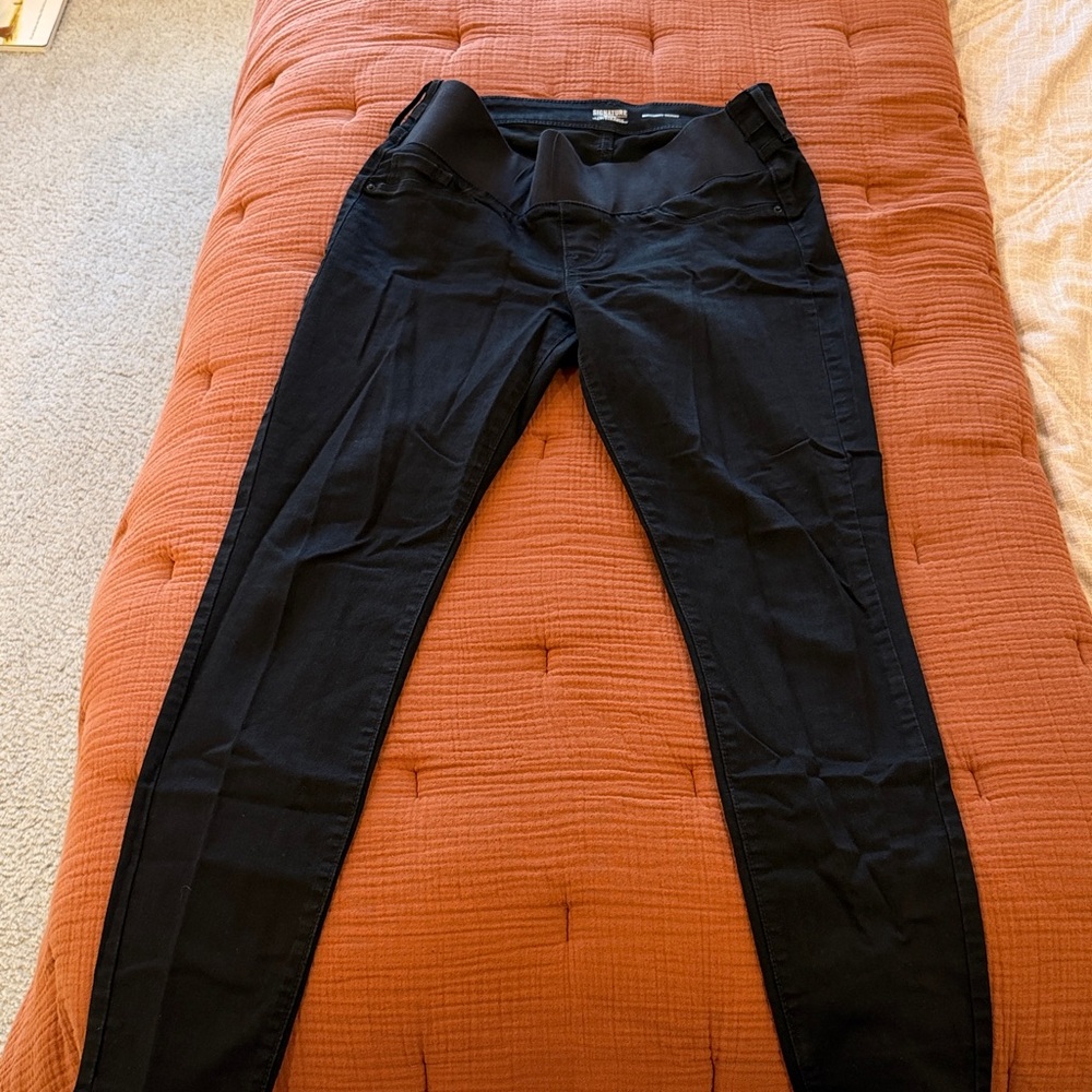 Signature by Levi Strauss Black Maternity Skinny Jeans